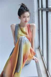 穿成全网黑后，她靠发疯火爆全网苏念惜王琳珊